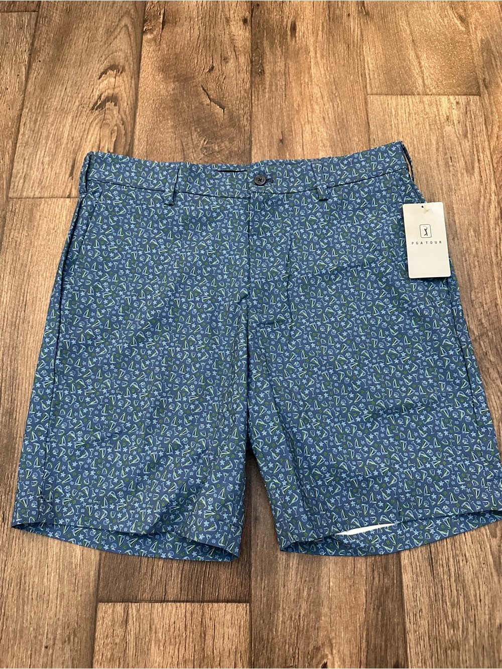 PGA Tour 8" Golf Short with Active Waistband, Size 34 Vacation Print Blue